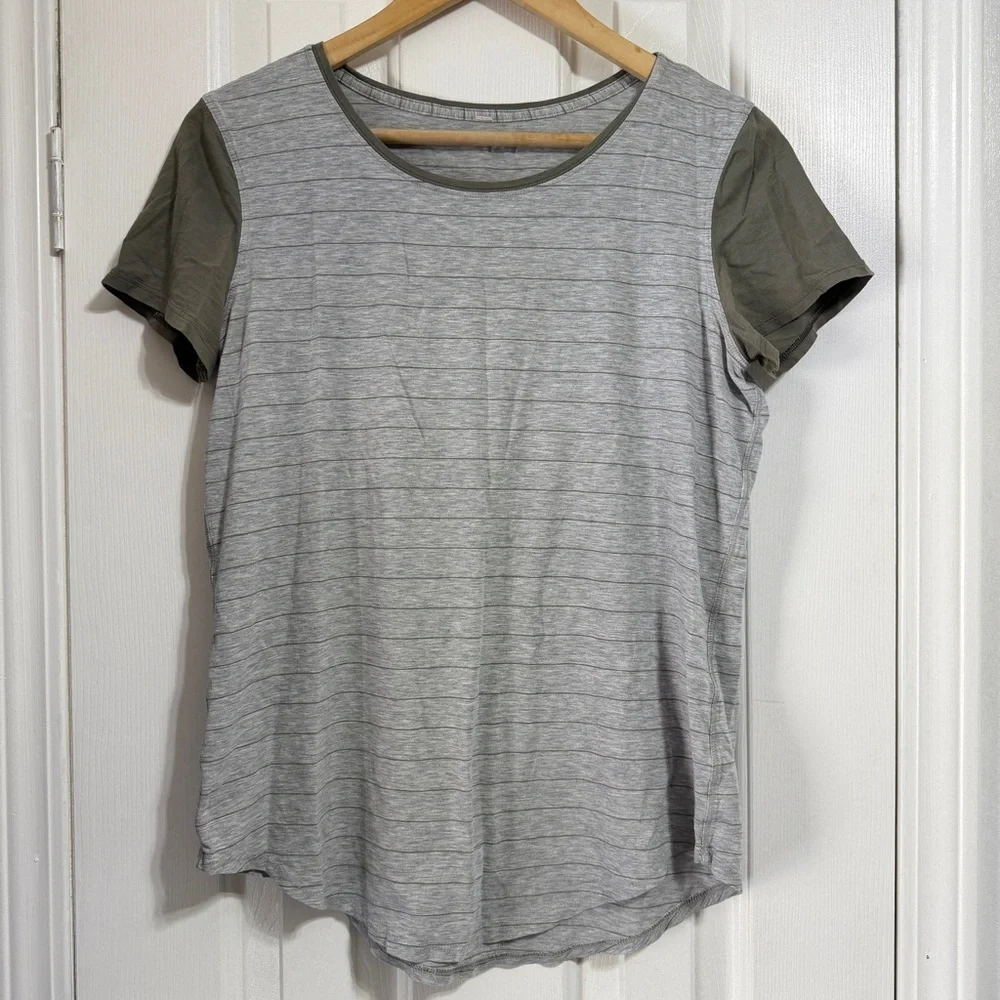 Lululemon Love Crew Short Serve Stripe Heathered Core Light Grey Sage size 6